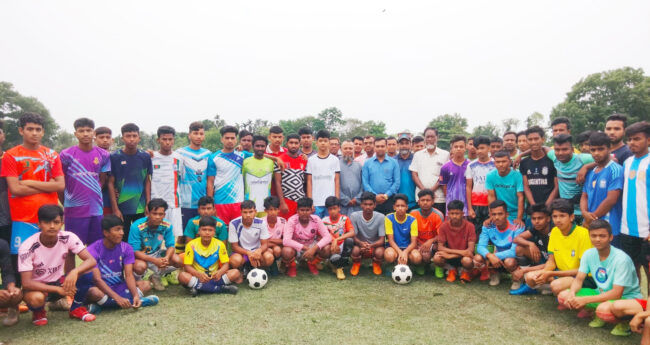 প্রতিভা অন্বেষণে খানসামায় মাসব্যাপী ফুটবল প্রশিক্ষণ কার্যক্রমের উদ্বোধন