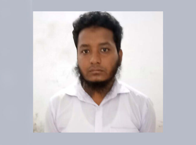 মোবাইলের মাধ্যমে নকল সরবরাহের দায়ে শিক্ষকের কারাদন্ড, ২ ছাত্র বহিষ্কার