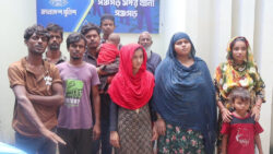 পঞ্চগড় সীমান্তে ফের নারী ও শিশুসহ ১৮ জনকে পুশইন, অতপর আটক