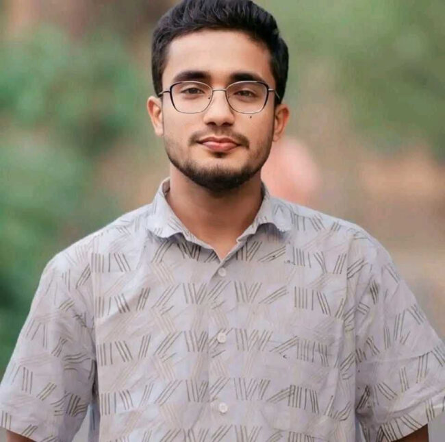 সড়ক দুর্ঘটনায় বিশ্ববিদ্যালয় শিক্ষার্থীর মৃত্যুতে বাবা মা’র স্বপ্ন ভঙ্গ