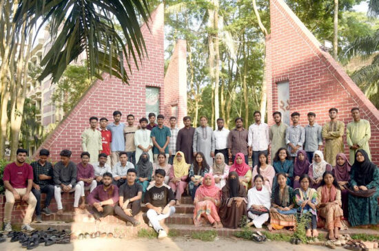 হাবিপ্রবিতে হলিল্যান্ড কলেজের প্রাক্তন শিক্ষার্থীদের মিলনমেলা