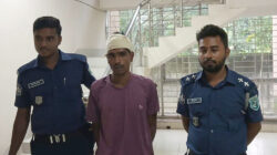 মাদক ব্যবসায়ীর ছুরিকাঘাতে পুলিশ সদস্য আহত